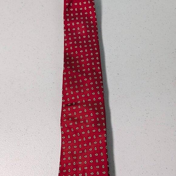 Summit Hill Red Paisley 100% Silk Made In Italy Necktie - Picture 8 of 8
